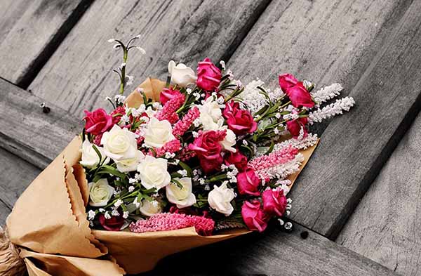 Những thắc mắc xung quanh việc tặng hoa sinh nhật cho nam